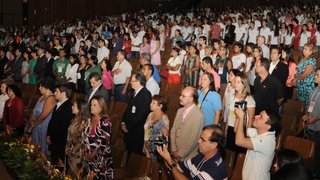 Milhares de pessoas compareceram ao Minascentro nesta sexta-feira, primeiro dia do evento