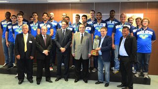 Governador recebeu a equipe de vôlei do Sada Cruzeiro, bicampeã da Superliga Masculina