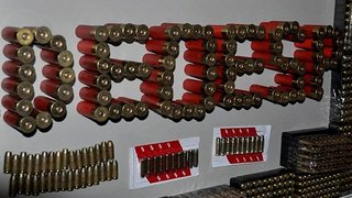 Já foram apreendidas 34 pistolas e seis submetralhadoras, além de carregadores e munições