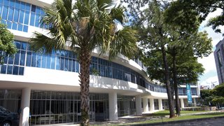 A Biblioteca Pública Estadual Luiz de Bessa terá intensa programação no período