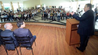 Durante a solenidade, governador anunciou a abertura do curso de Engenharia Mecânica na Uemg
