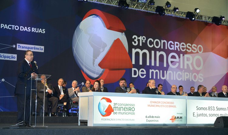 Governador participou da abertura do 31º Congresso Mineiro de Municípios, em Belo Horizonte