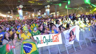 Apresentação da cantora Daniela Mercury foi a principal atração da Fan Fest no último sábado (28/06)