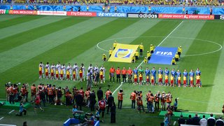 Jogo entre Colômbia e Grécia foi a primeira partida da história do Mineirão em uma Copa do Mundo
