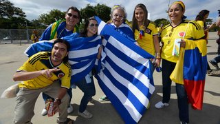 Jogo entre Colômbia e Grécia foi a primeira partida da história do Mineirão em uma Copa do Mundo