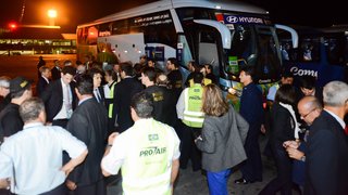 Seleção do craque Messi desembarcou em Confins na noite desta segunda-feira