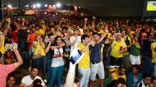 Torcedores de todo o mundo comparecem a Fan Fest em Belo Horizonte