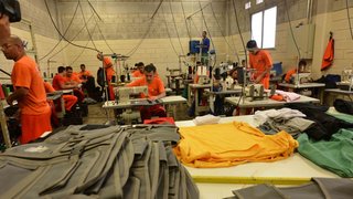 Em 2014 mais de 13 mil detentos trabalham em Minas