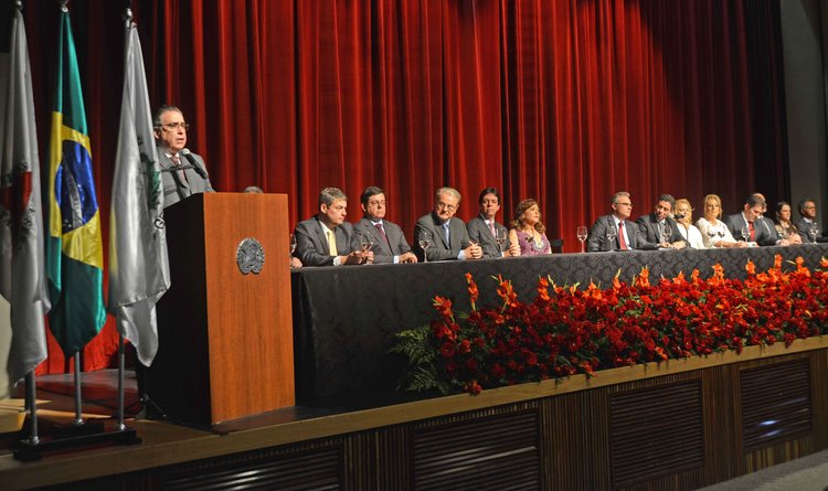 O governador Alberto Pinto Coelho durante solenidade de posse do procurador-geral de Justiça de MG