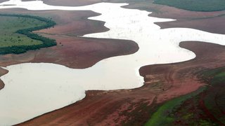 Governador sobrevoa regiões de Minas Gerais e cobra esforços para a redução no consumo de água