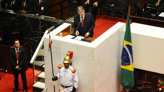 Fernando Pimentel faz pronunciamento de posse na Assembleia Legislativa de Minas Gerais