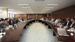Governador se reuniu com prefeitos da RMBH e destacou a importância da mobilização