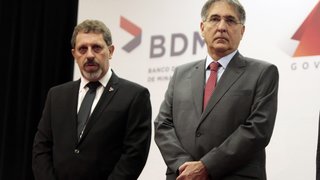 O governador Fernando Pimentel e o novo presidente do BDMG, Marco Aurélio Crocco