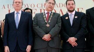 O presidente do STF Ricardo Lewandowski foi condecorado com o Grande Colar