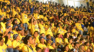 A habitual camisa amarela usada pelos torcedores do Brasil teve um gostinho especial para os alunos