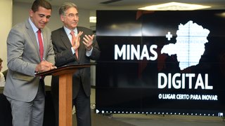 O governador Fernando Pimentel e o secretário de Ciência, Tecnologia e Ensino Superior, Miguel Corrê