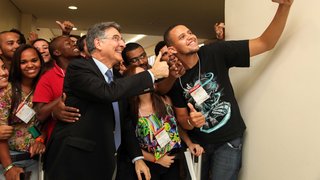 Juventude tem voz, vez, espaço e inteligência, destacou o governador Fernando Pimentel